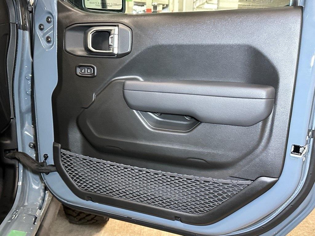 new 2025 Jeep Wrangler car, priced at $53,932