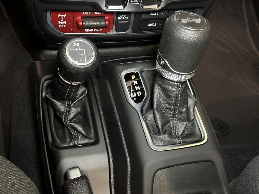 new 2025 Jeep Wrangler car, priced at $53,932