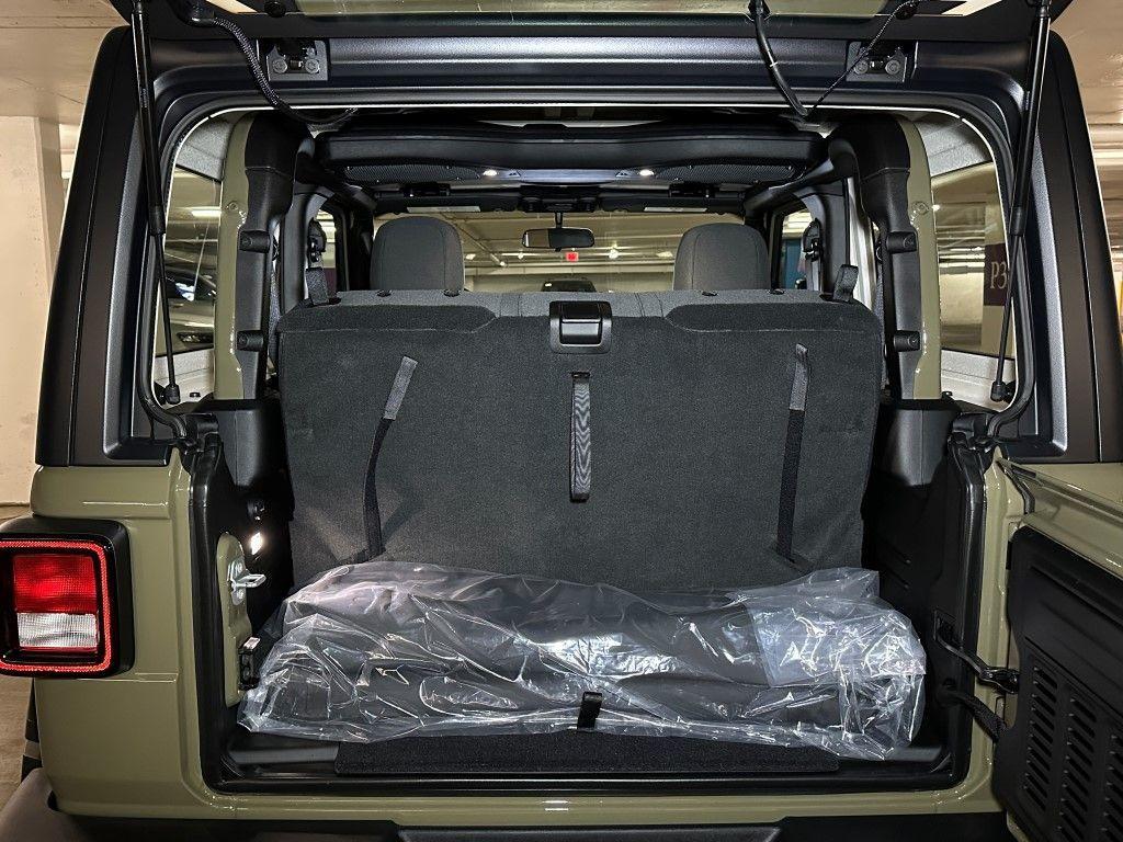 new 2025 Jeep Wrangler car, priced at $34,002