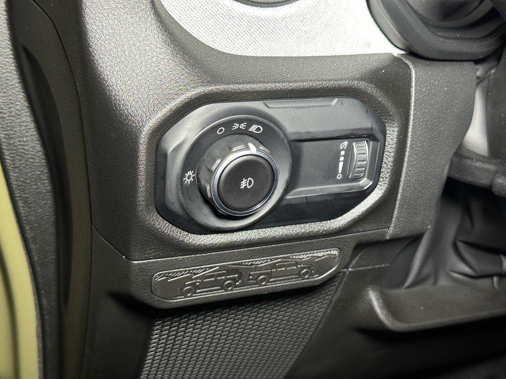 new 2025 Jeep Wrangler car, priced at $34,002