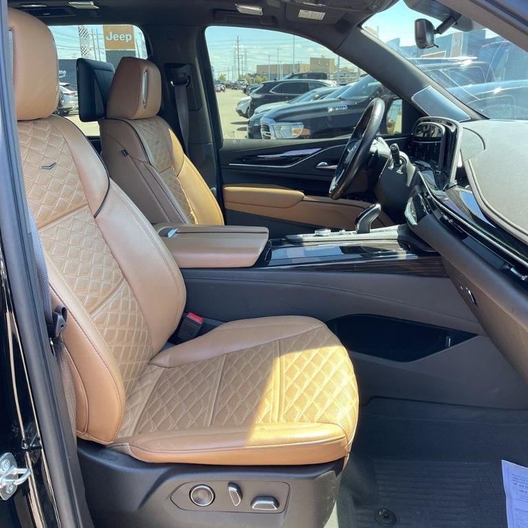 used 2022 Cadillac Escalade ESV car, priced at $70,750