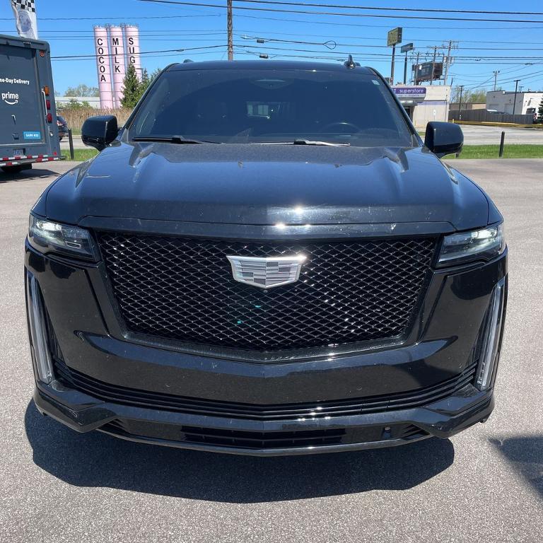 used 2022 Cadillac Escalade ESV car, priced at $70,750
