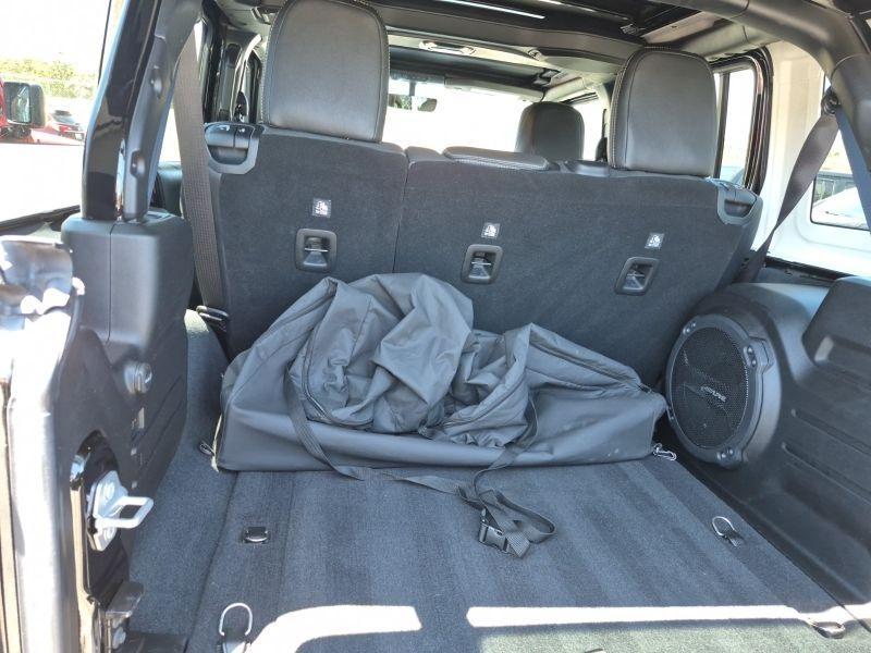 used 2022 Jeep Wrangler Unlimited car, priced at $34,250