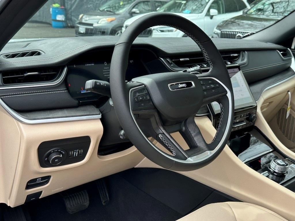 new 2025 Jeep Grand Cherokee L car, priced at $55,252