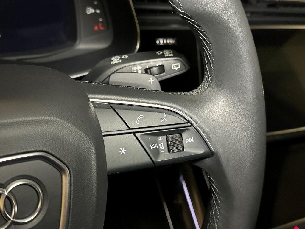used 2022 Audi Q7 car, priced at $32,500