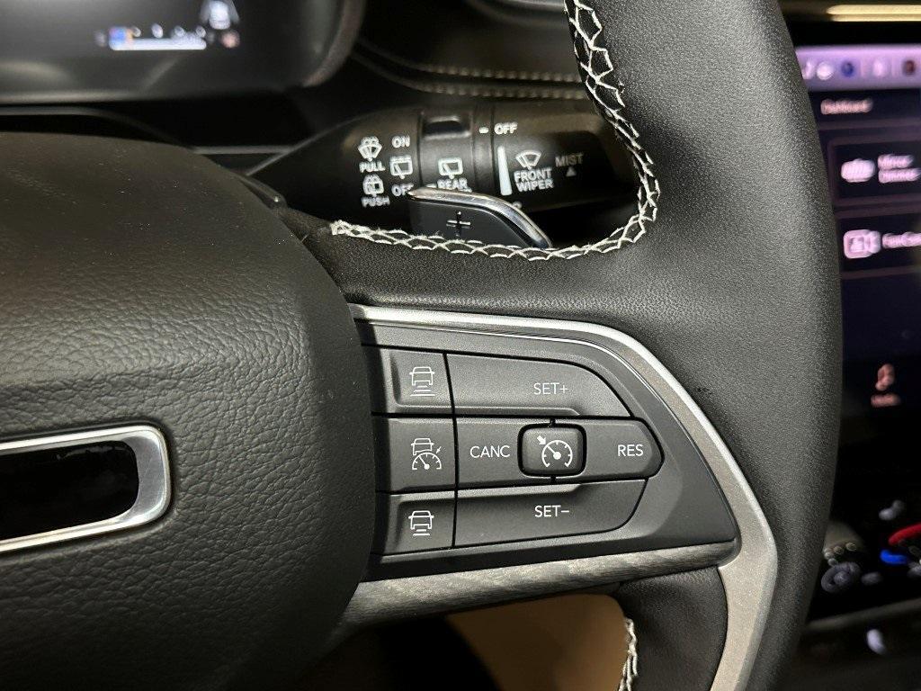 new 2025 Jeep Grand Cherokee L car, priced at $54,612