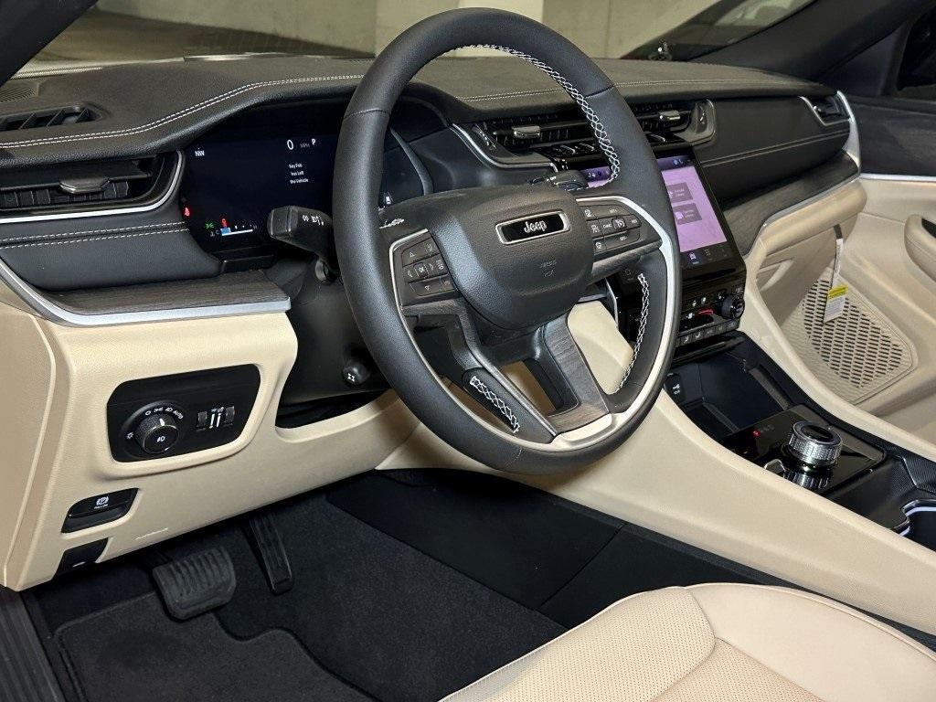 new 2025 Jeep Grand Cherokee L car, priced at $54,612