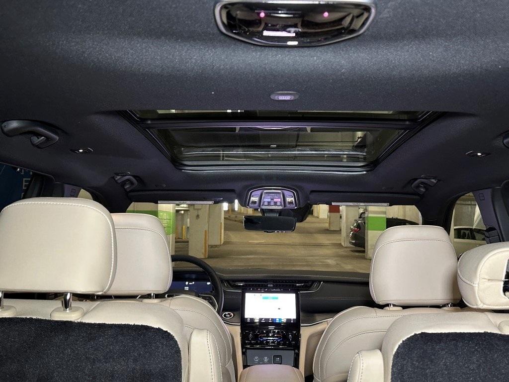 new 2025 Jeep Grand Cherokee L car, priced at $54,612