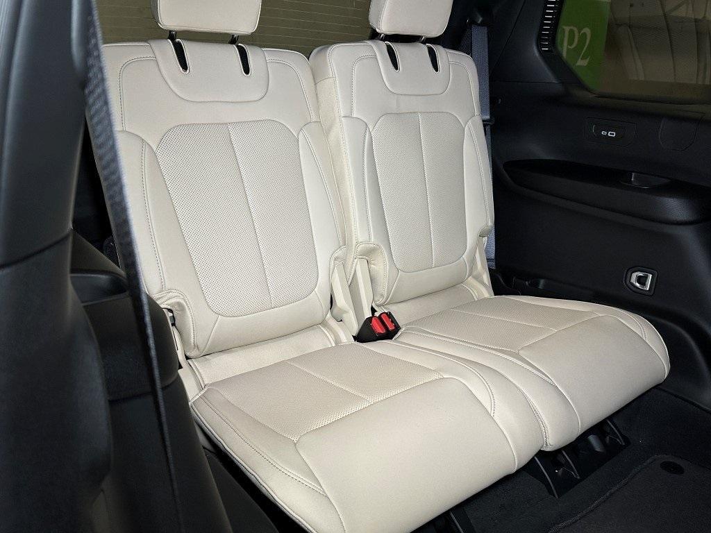 new 2025 Jeep Grand Cherokee L car, priced at $54,612