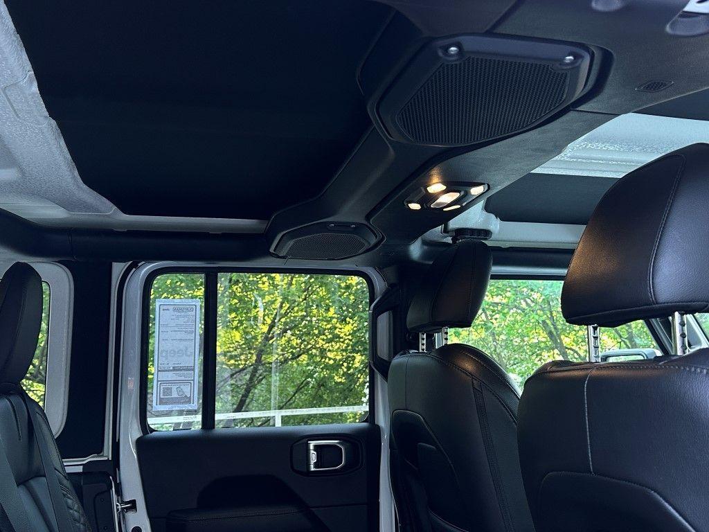 used 2021 Jeep Wrangler Unlimited 4xe car, priced at $31,000