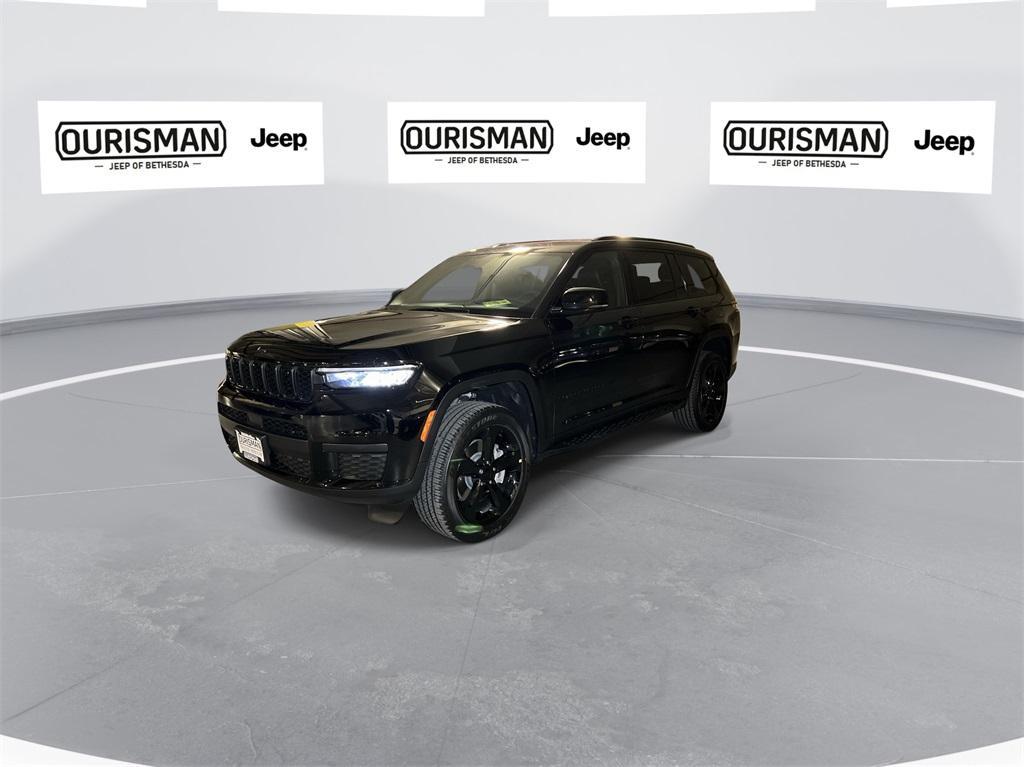 new 2024 Jeep Grand Cherokee L car, priced at $47,976