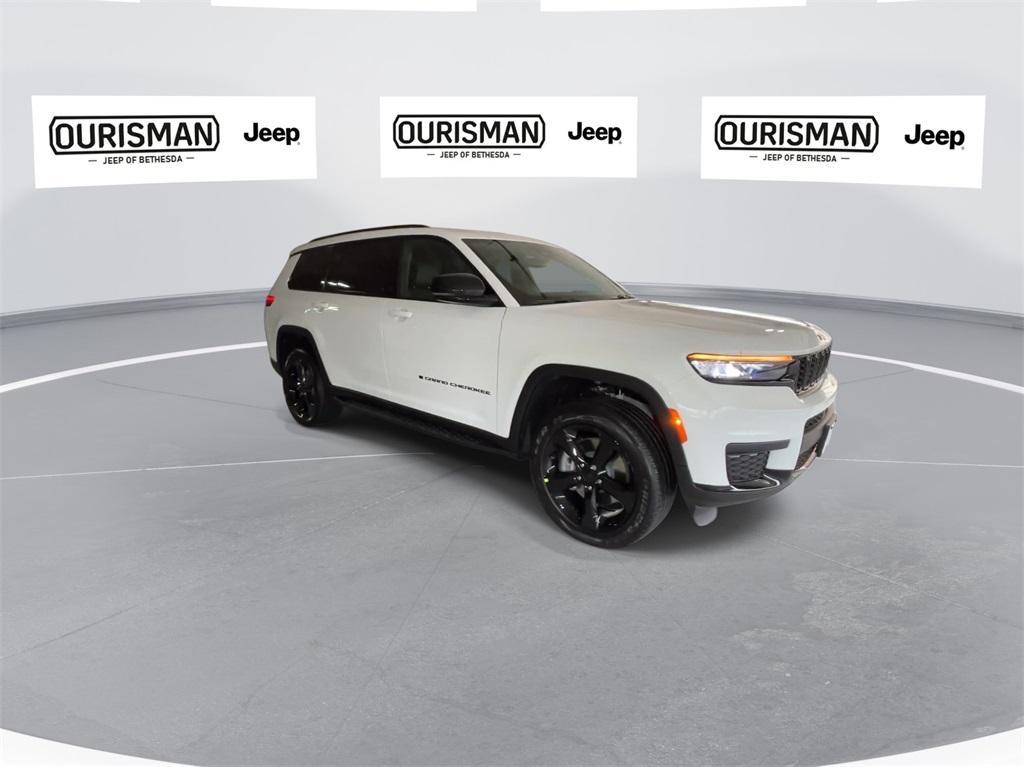 new 2024 Jeep Grand Cherokee L car, priced at $47,472