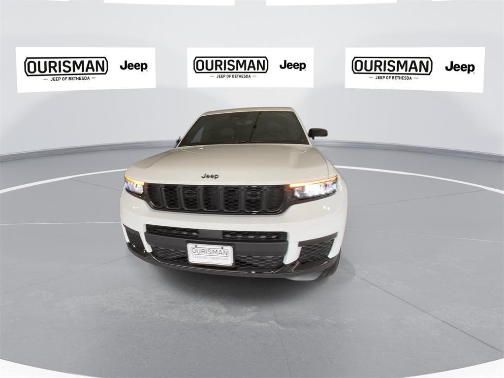 new 2024 Jeep Grand Cherokee L car, priced at $47,472