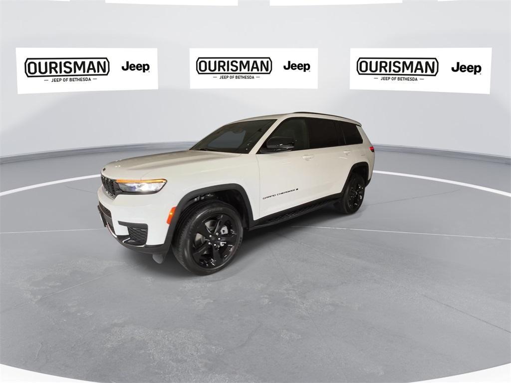 new 2024 Jeep Grand Cherokee L car, priced at $47,472