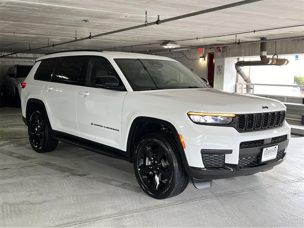 new 2024 Jeep Grand Cherokee L car, priced at $47,472