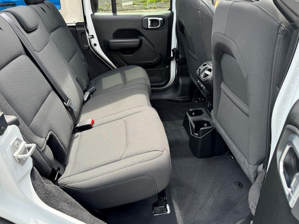 used 2021 Jeep Wrangler Unlimited car, priced at $33,500