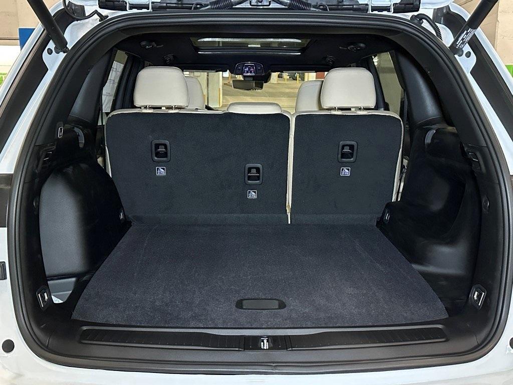 new 2025 Jeep Grand Cherokee car, priced at $50,660