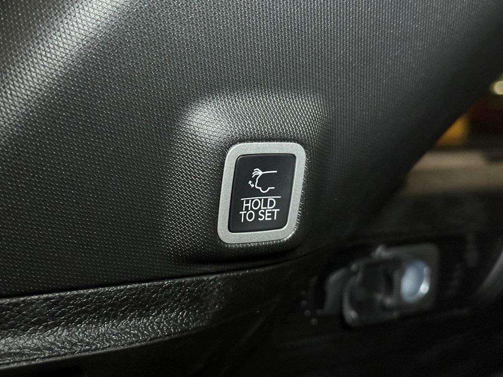 new 2025 Jeep Grand Cherokee car, priced at $50,660