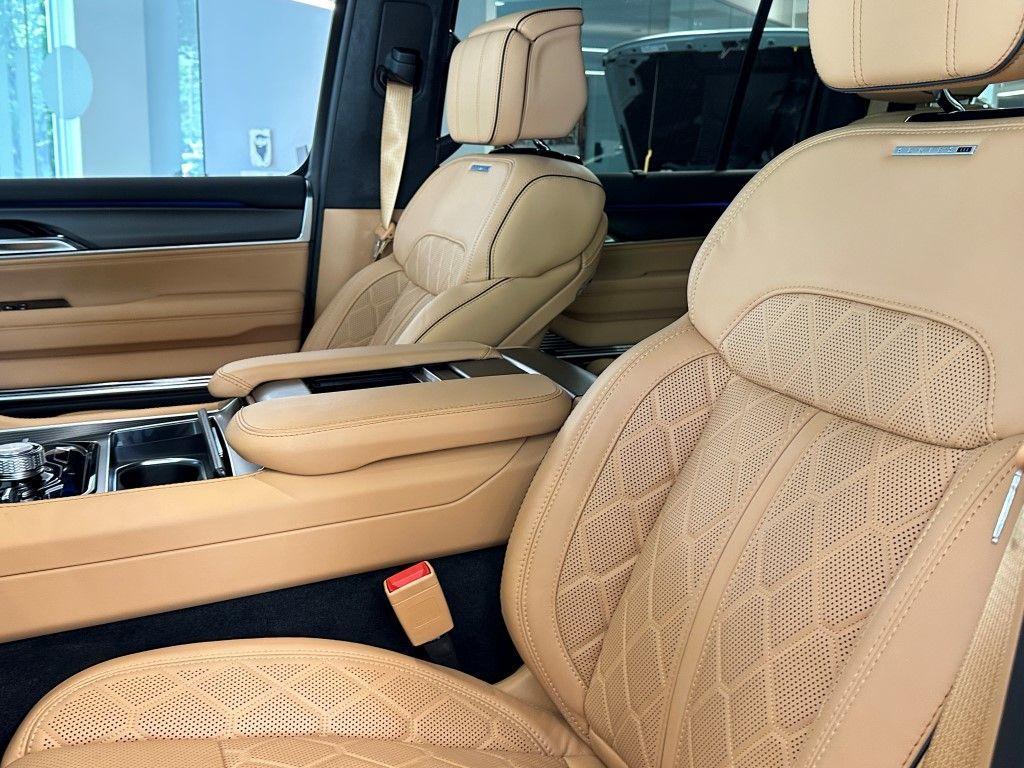 new 2025 Jeep Grand Wagoneer car, priced at $115,025