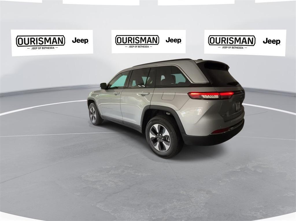 new 2024 Jeep Grand Cherokee 4xe car, priced at $54,417