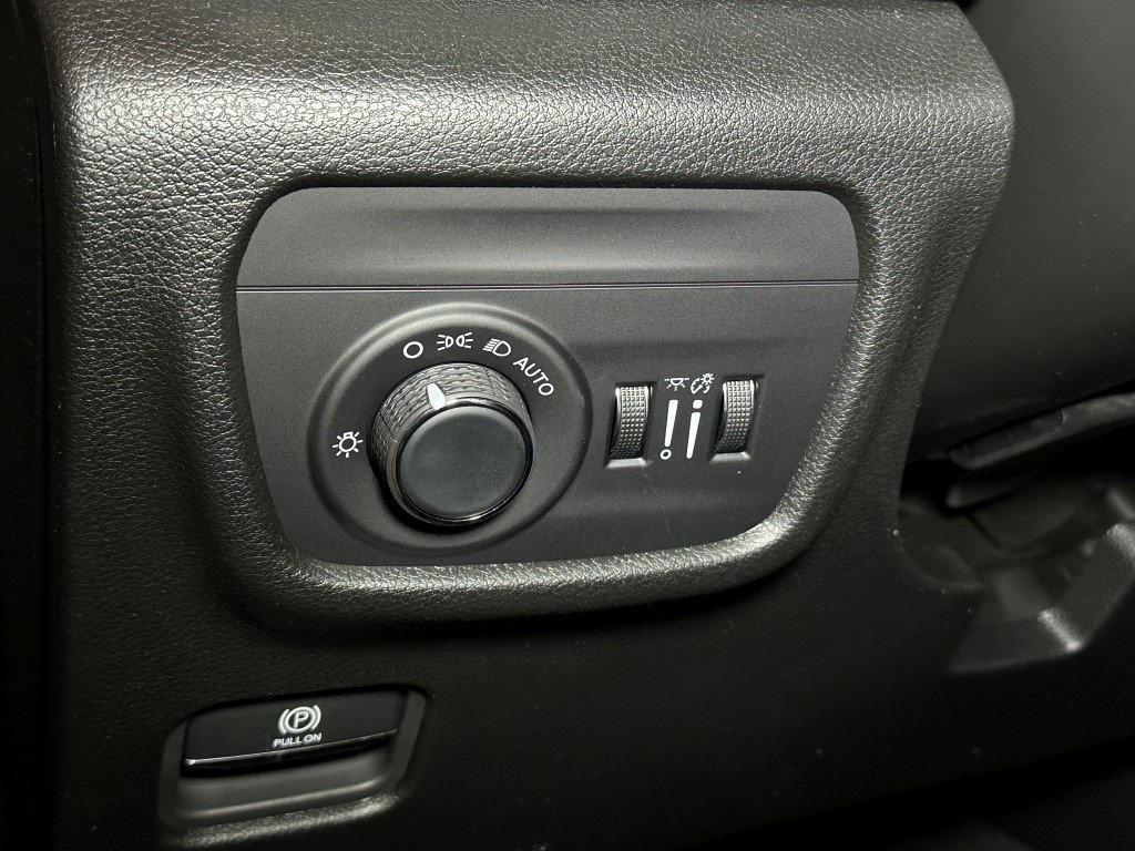 new 2025 Jeep Grand Cherokee car, priced at $41,962