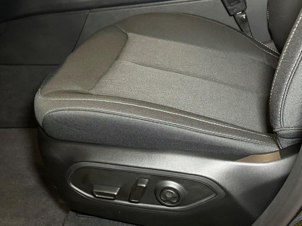 new 2025 Jeep Grand Cherokee car, priced at $41,962