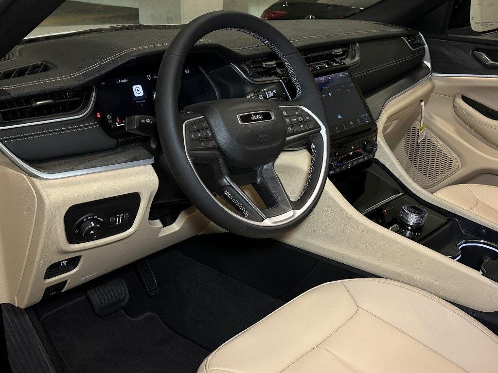 new 2025 Jeep Grand Cherokee L car, priced at $52,473