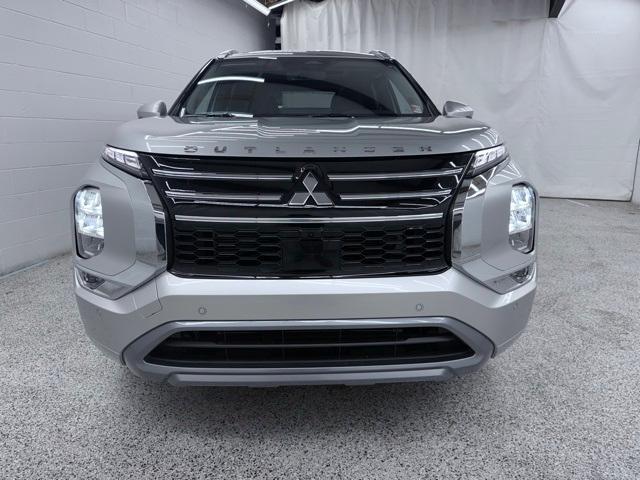 new 2025 Mitsubishi Outlander car, priced at $37,810