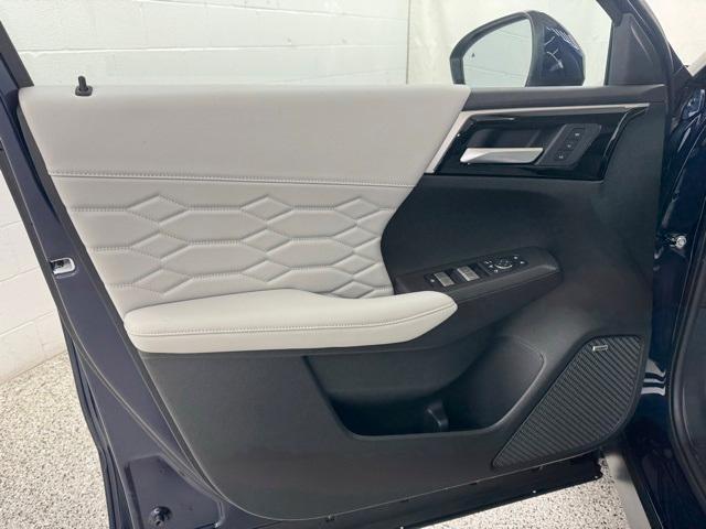 new 2025 Mitsubishi Outlander car, priced at $35,591