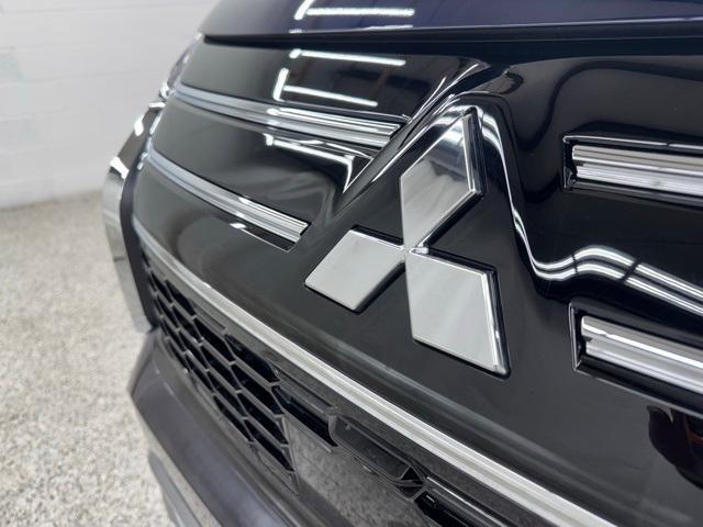 new 2025 Mitsubishi Outlander car, priced at $35,591