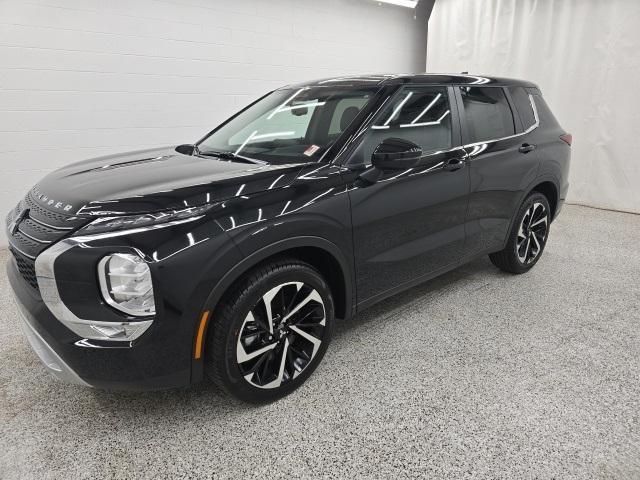 new 2024 Mitsubishi Outlander car, priced at $31,525