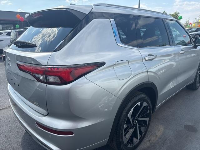 used 2023 Mitsubishi Outlander car, priced at $26,900
