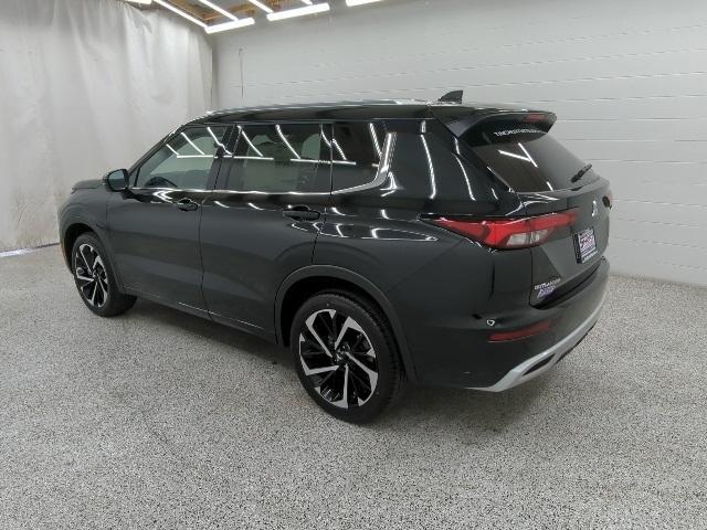 new 2024 Mitsubishi Outlander car, priced at $33,370