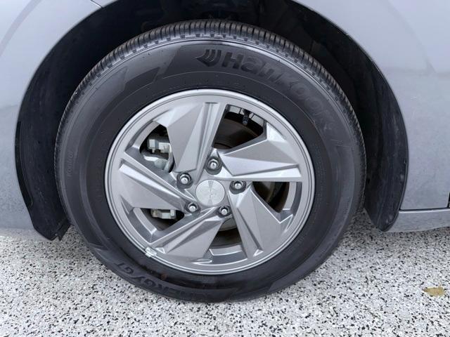 used 2025 Hyundai Elantra car, priced at $21,131