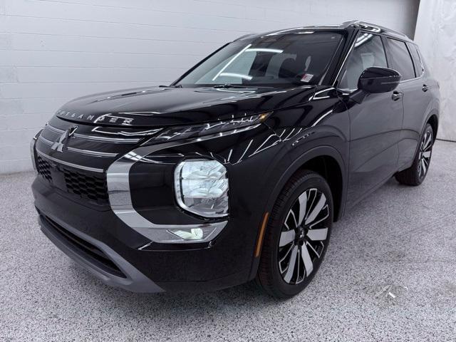 new 2025 Mitsubishi Outlander car, priced at $37,810