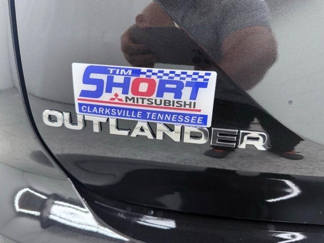 new 2025 Mitsubishi Outlander car, priced at $37,810