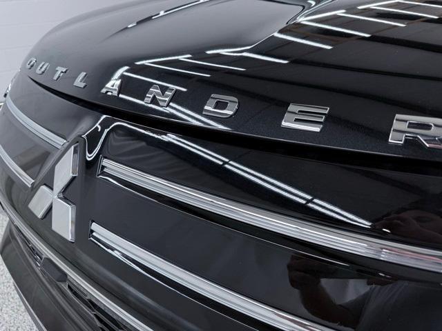 new 2025 Mitsubishi Outlander car, priced at $37,810