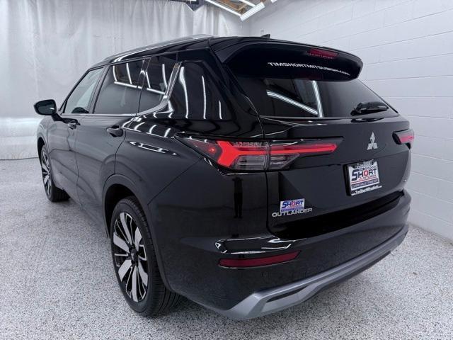 new 2025 Mitsubishi Outlander car, priced at $37,810