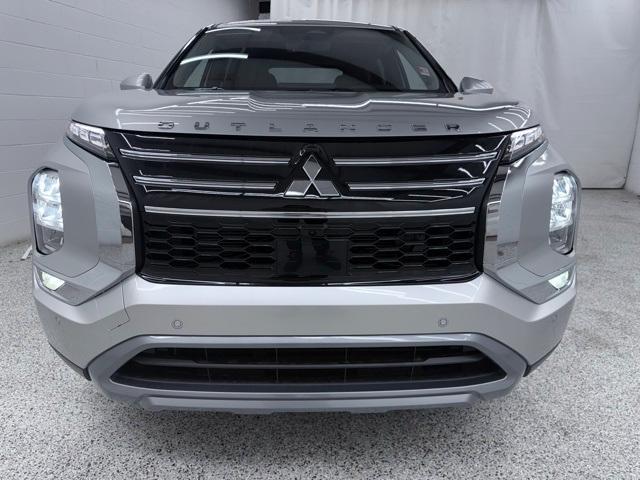 new 2025 Mitsubishi Outlander car, priced at $37,887