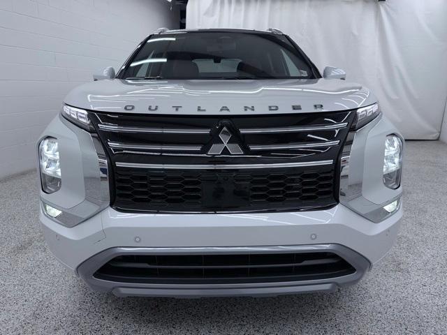 new 2025 Mitsubishi Outlander car, priced at $42,798