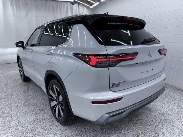 new 2025 Mitsubishi Outlander car, priced at $42,798
