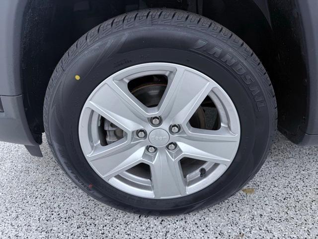 used 2022 Jeep Compass car, priced at $19,200