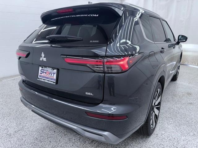 new 2025 Mitsubishi Outlander car, priced at $39,278