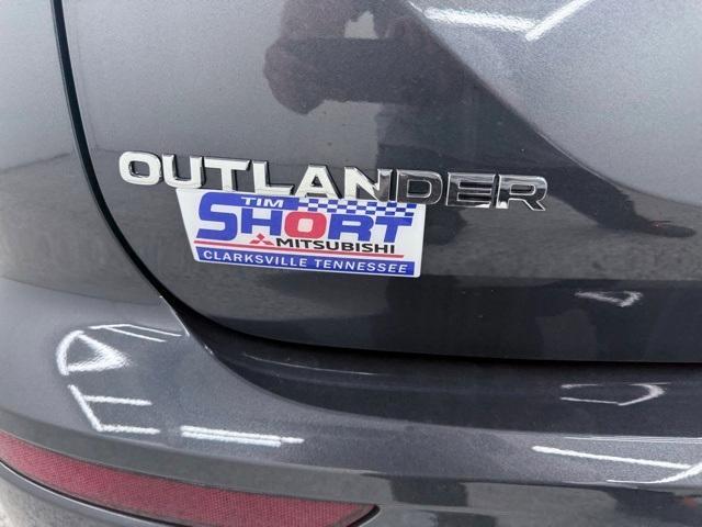 new 2025 Mitsubishi Outlander car, priced at $39,278