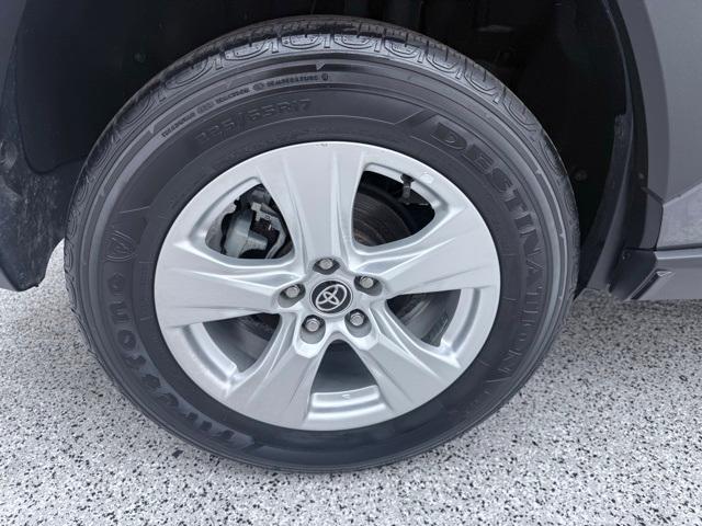 used 2021 Toyota RAV4 Hybrid car, priced at $26,555