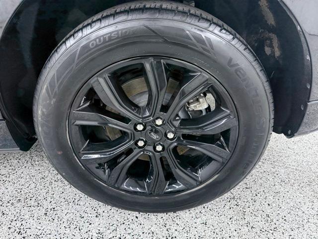 used 2023 Ford Edge car, priced at $22,500