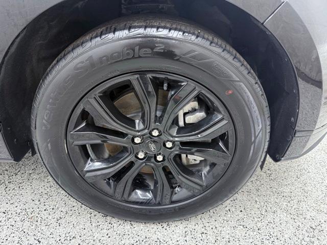 used 2023 Ford Edge car, priced at $22,500