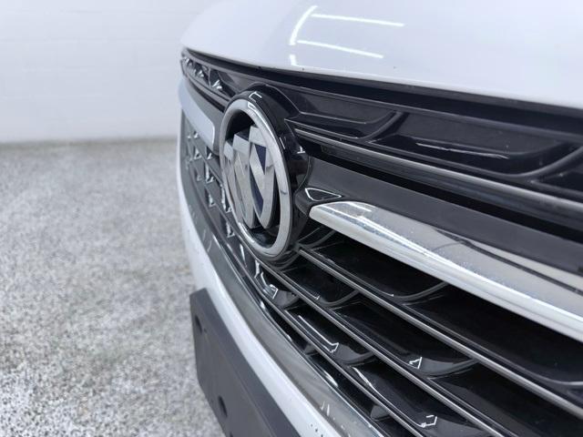 used 2023 Buick Envision car, priced at $21,655