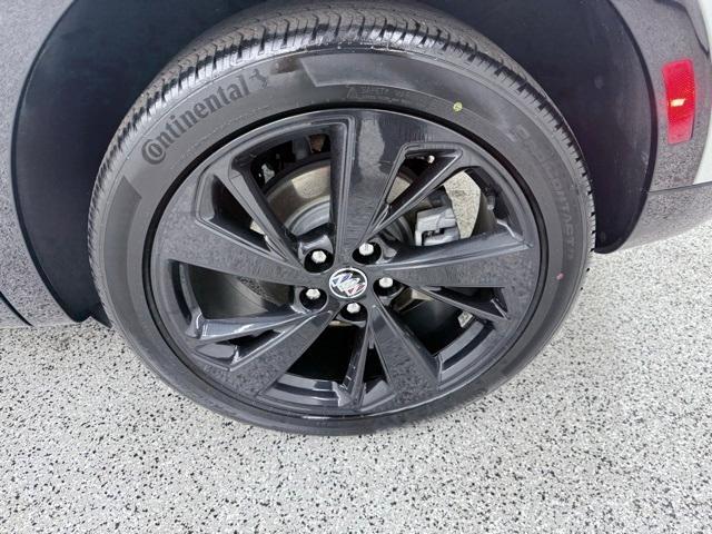 used 2023 Buick Envision car, priced at $21,655