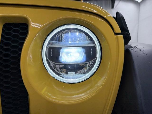 used 2021 Jeep Wrangler Unlimited car, priced at $30,111